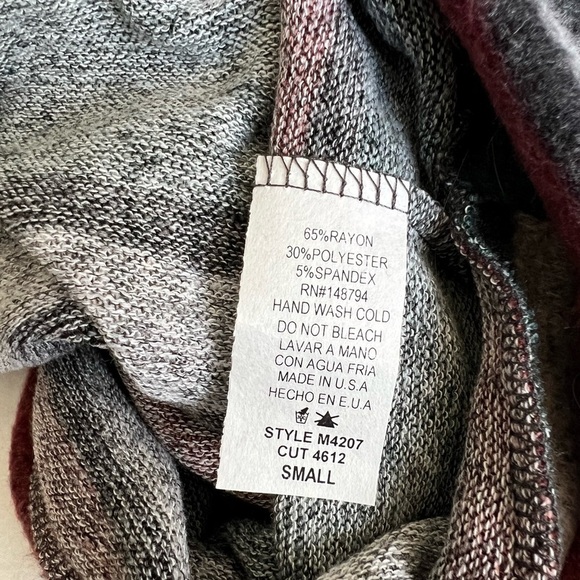 Y2K CY Fashion One Cold Shoulder Long Sleeves Turtleneck Pullover Sweater Small - Picture 3 of 5